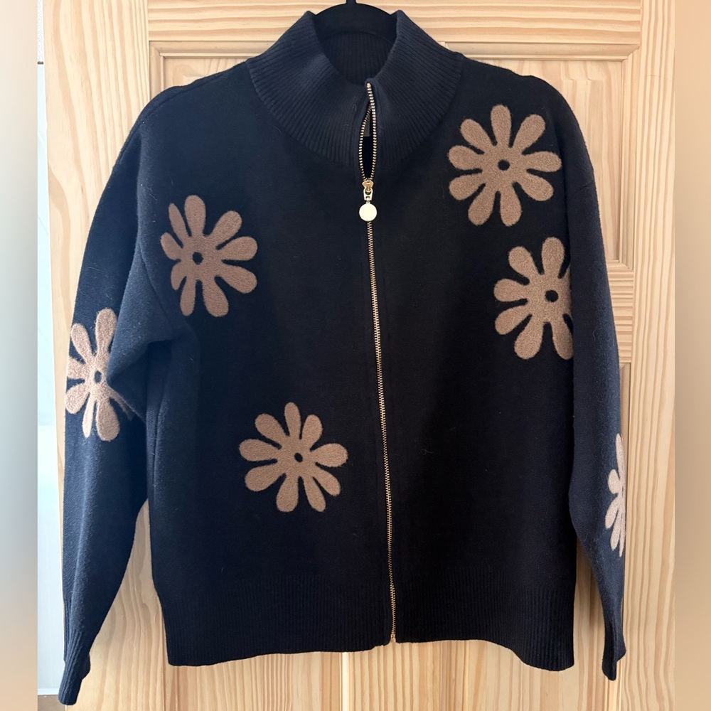 Sioni Black Sweater with Gold Accents